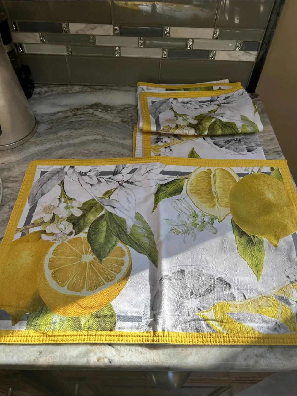 Williams Sonoma Meyer Lemon placemats Set Of 4 Cotton Limoncello Lemon SICILY